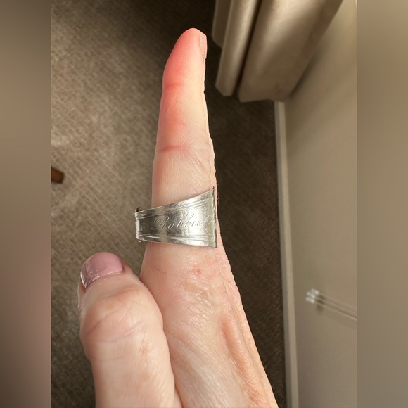 “Robbie” Spoon Ring - Picture 7 of 15